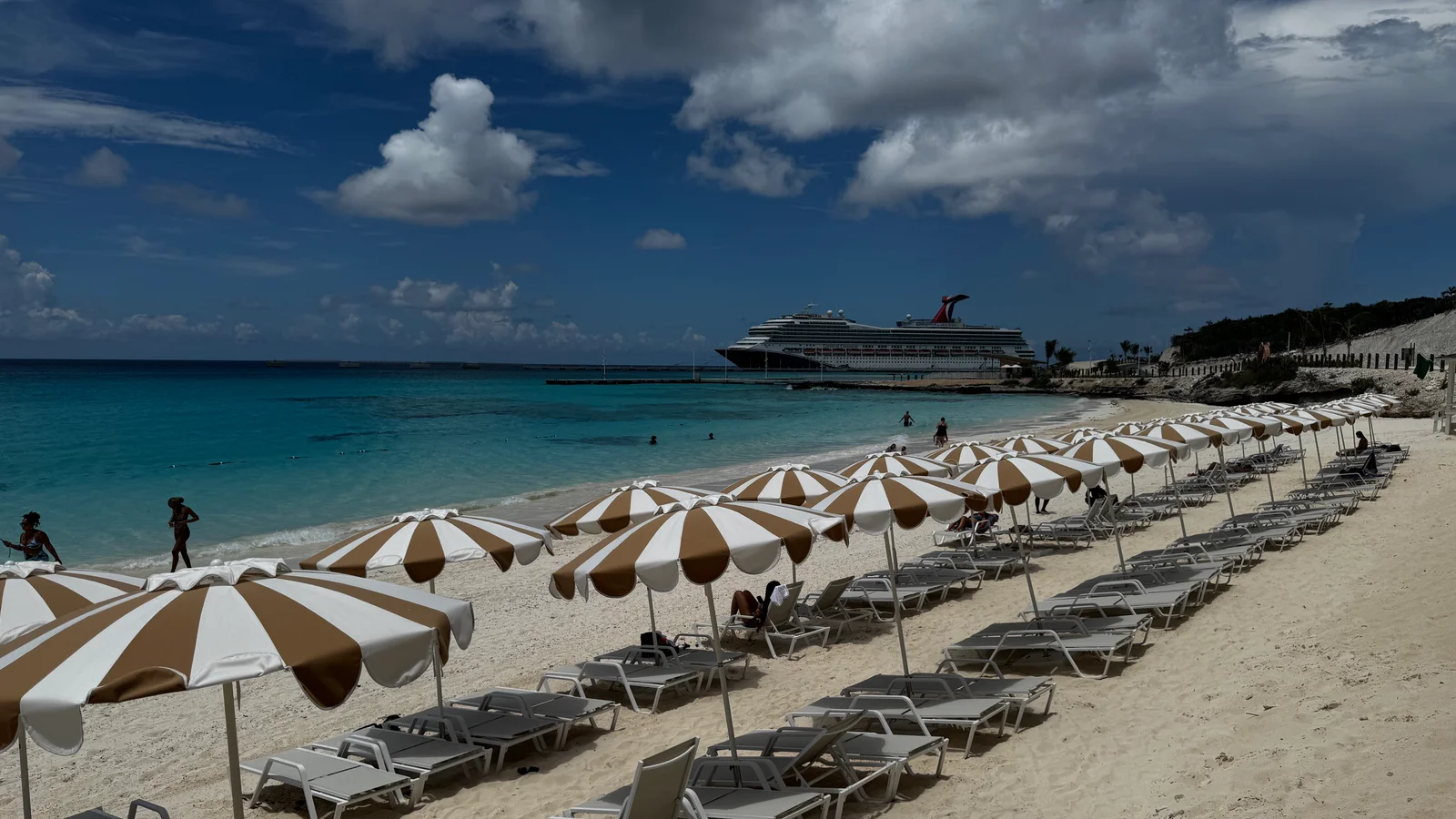 Carnival Conquest at RelaxAway